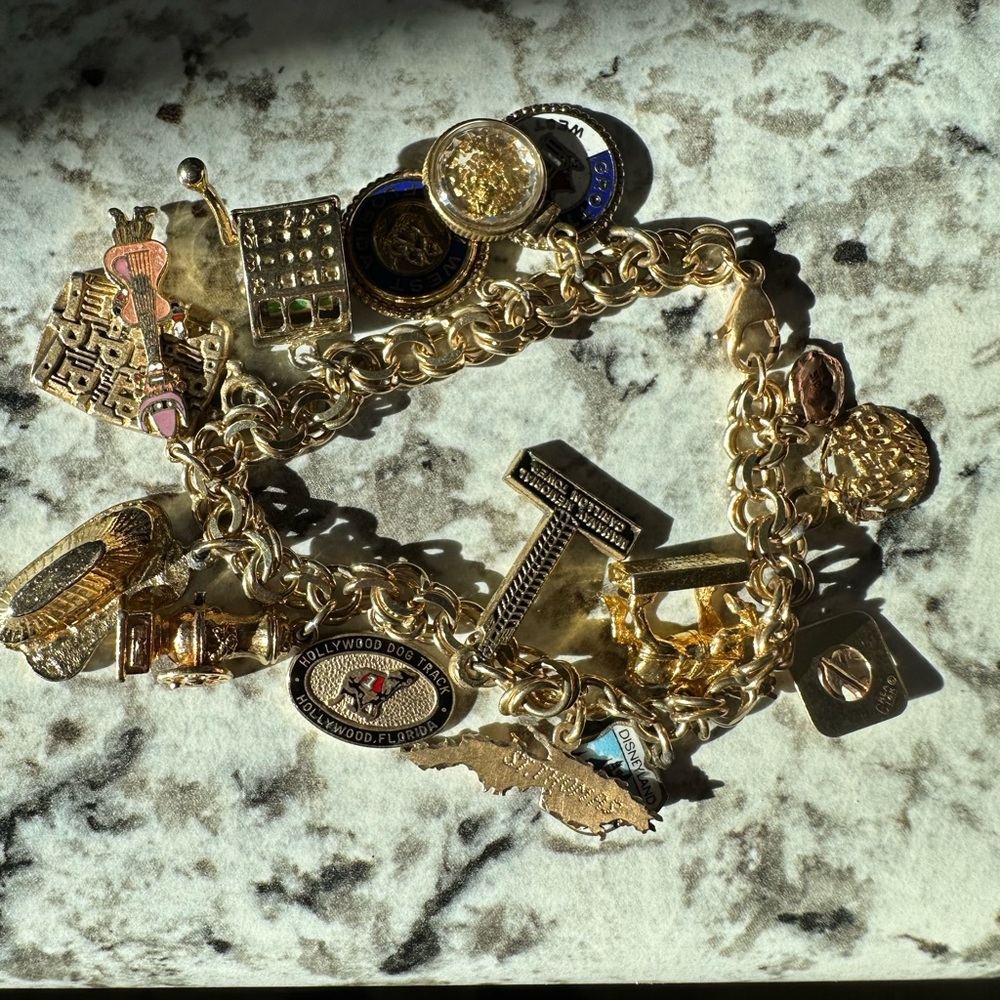 Vintage charm bracelet 4